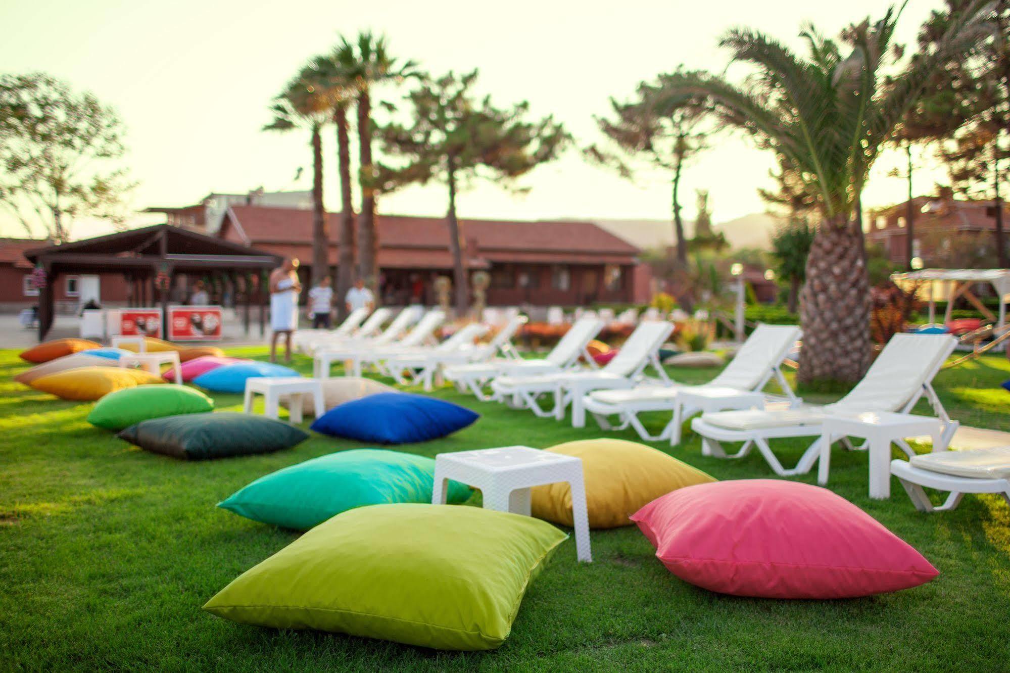 Palm Beach Hotel Küçükkuyu Dış mekan fotoğraf